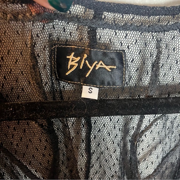 Johnny was biya sheer embroidered black lace tank top - Picture 6 of 6